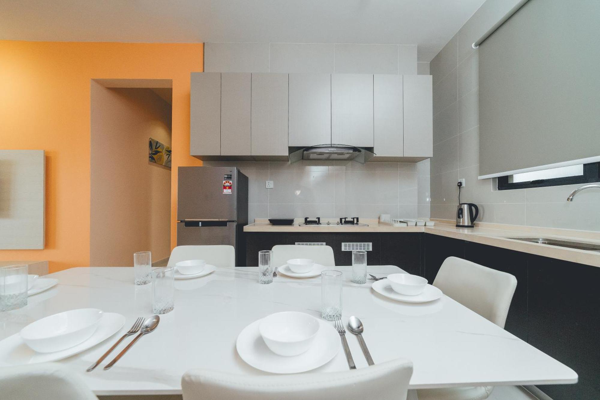 Danga Bay Pastel Hideout 3br 7pax Balcony View By Our Apartemen Johor Bahru