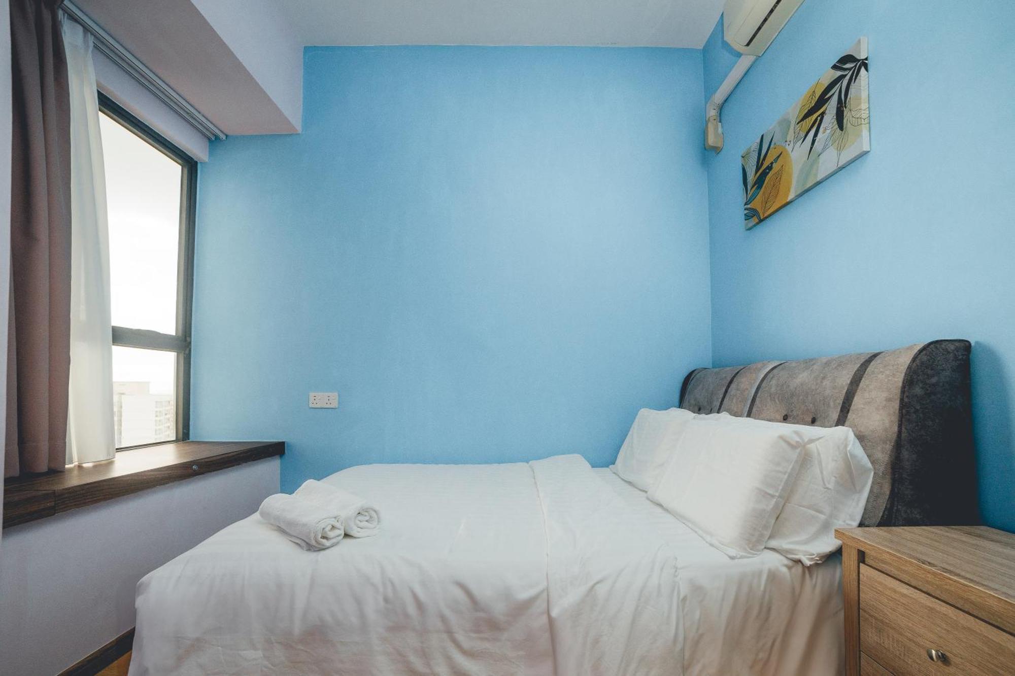 Danga Bay Pastel Hideout 3br 7pax Balcony View By Our Pangsapuri Johor Bahru