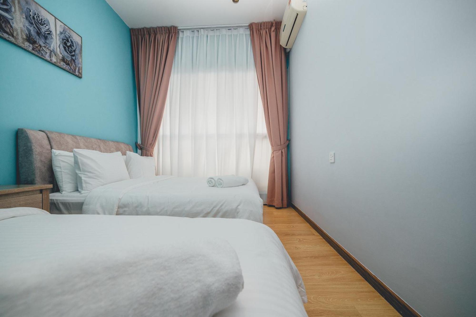 Danga Bay Pastel Hideout 3br 7pax Balcony View By Our