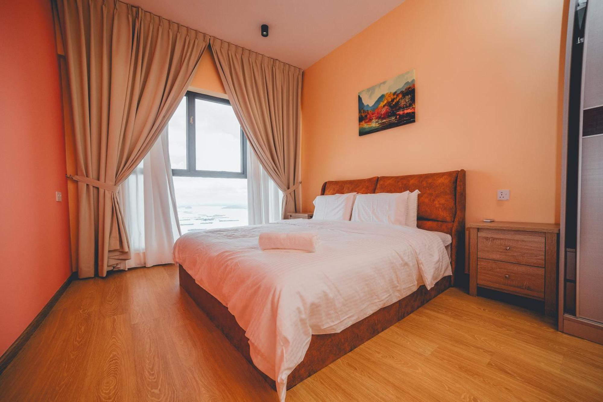 Pangsapuri Danga Bay Pastel Hideout 3br 7pax Balcony View By Our Johor Bahru